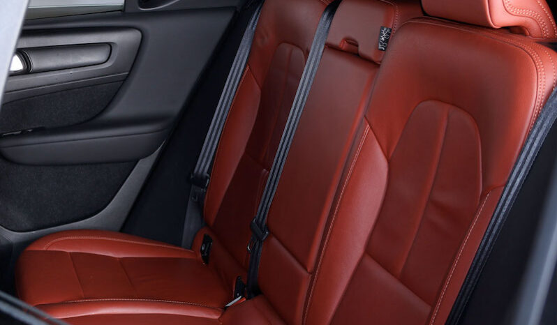 VOLVO XC40 T4 2019 lleno