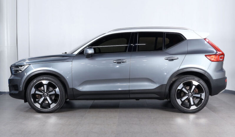 VOLVO XC40 T4 2019 lleno