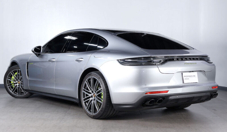 PORSCHE PANAMERA 4 E-HYBRID 2023 lleno