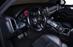 PORSCHE CAYENNE GTS 2016 lleno