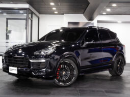 PORSCHE CAYENNE GTS 2016