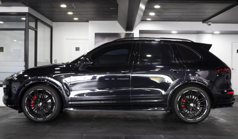 PORSCHE CAYENNE GTS 2016 lleno