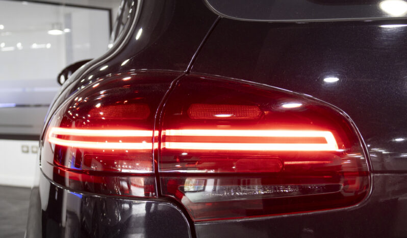 PORSCHE CAYENNE GTS 2016 lleno