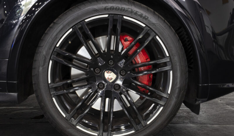 PORSCHE CAYENNE GTS 2016 lleno