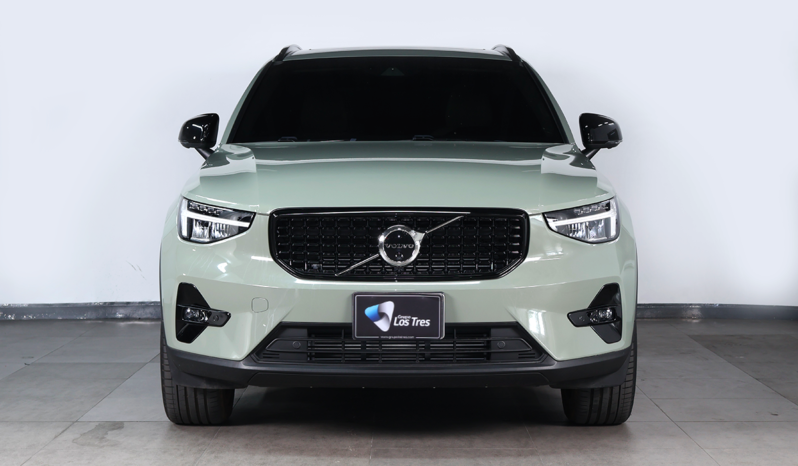 VOLVO XC40 T5 R HYBRID 2023 lleno