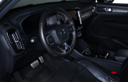 VOLVO XC40 T5 R HYBRID 2021 lleno