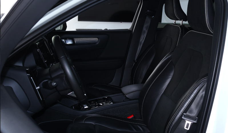 VOLVO XC40 T5 R HYBRID 2021 lleno