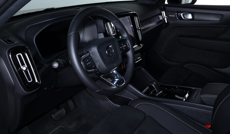 VOLVO C40 P8 2024 lleno