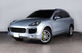 PORSCHE CAYENNE S E-HYBRID 2016