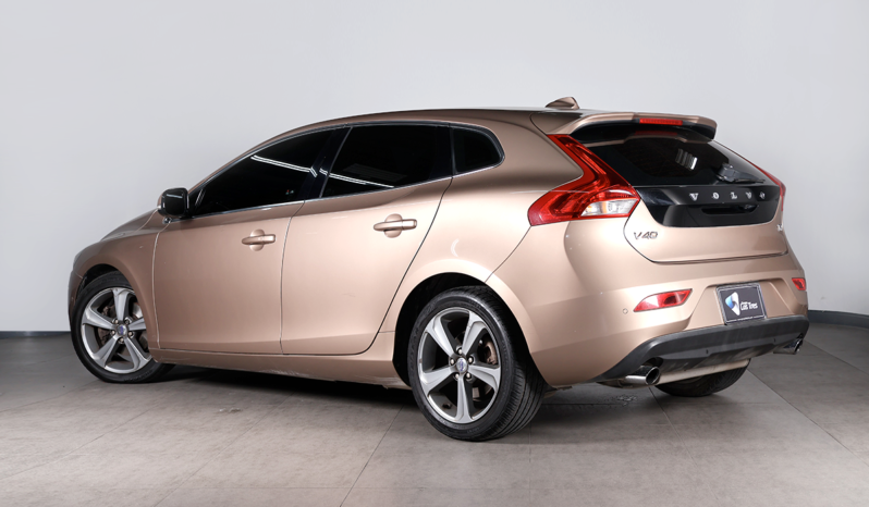 VOLVO V40 T4 2015 lleno