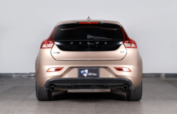 VOLVO V40 T4 2015 lleno