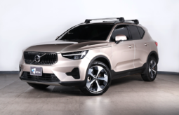 VOLVO XC40 B4 HYBRID 2024