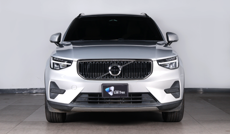 VOLVO XC40 B4 HYBRID 2024 lleno