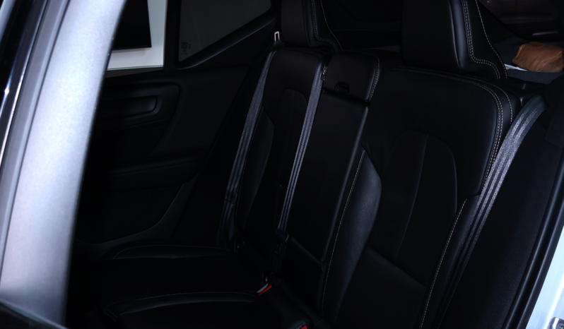 VOLVO XC40 T4 2020 lleno