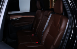 VOLVO XC90 B6 2022 lleno