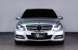 MERCEDES BENZ C180 2012 lleno
