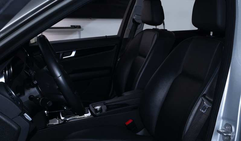 MERCEDES BENZ C180 2012 lleno