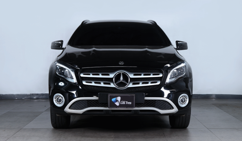 MERCEDES BENZ GLA 180 2018 lleno
