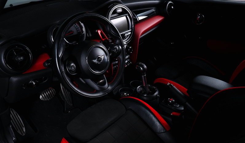MINI JOHN COOPER WORKS 2017 lleno