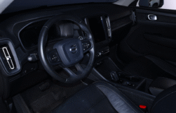 VOLVO XC40 T4 2020 lleno