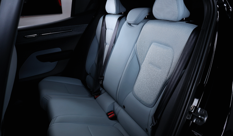 VOLVO EX30 2024 lleno