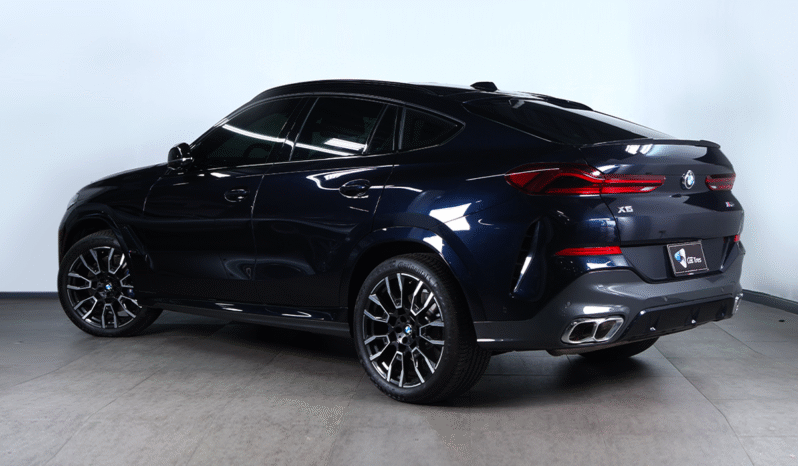 BMW X6 M60i 2025 lleno