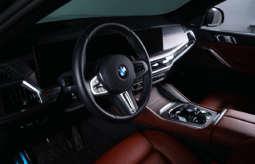 BMW X6 M60i 2025 lleno