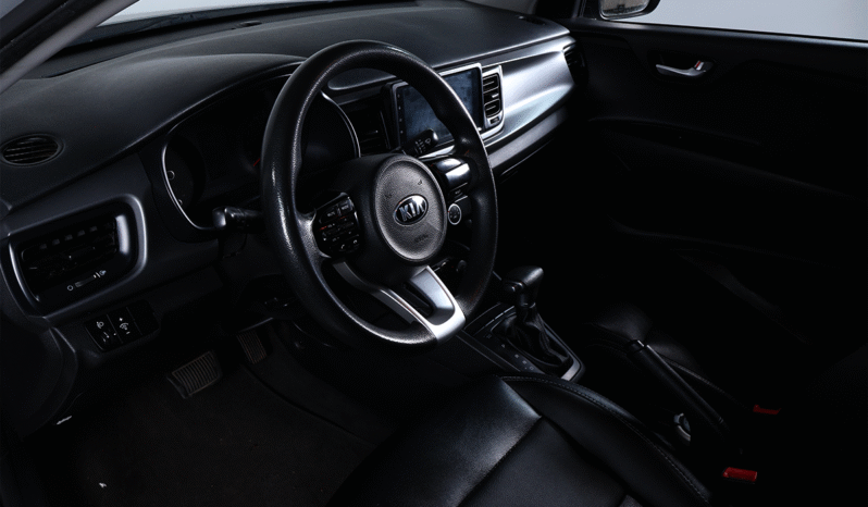 KIA RIO LX 2018 lleno