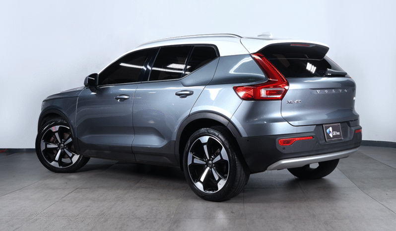 VOLVO XC40 T4 2019 lleno