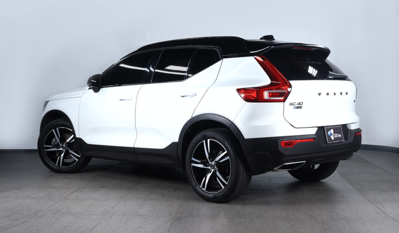 VOLVO XC40 T4 R 2020 lleno