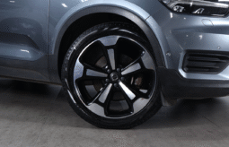 VOLVO XC40 T4 2019 lleno