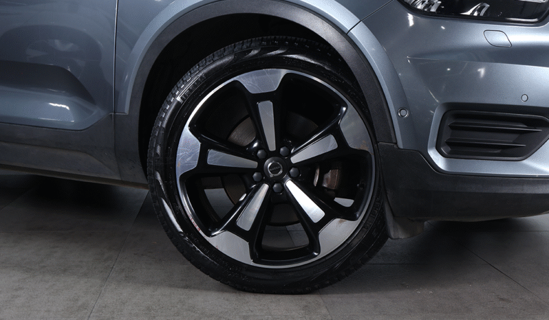 VOLVO XC40 T4 2019 lleno