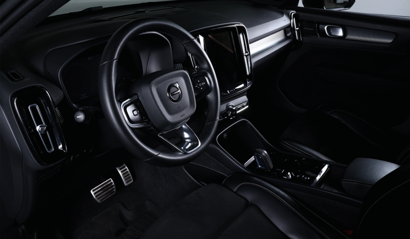VOLVO XC40 T5 R HYBRID 2022 lleno