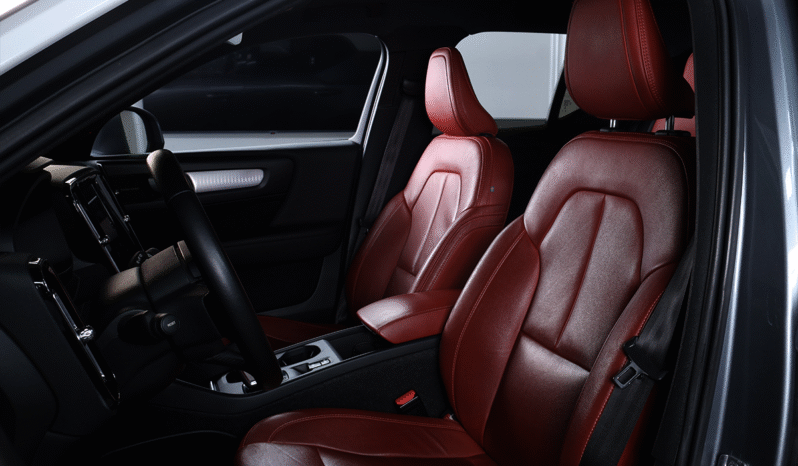 VOLVO XC40 T4 2019 lleno
