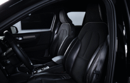 VOLVO XC40 T5 R HYBRID 2022 lleno