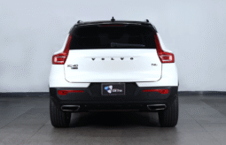 VOLVO XC40 T4 R 2020 lleno