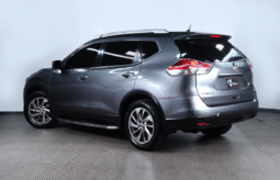 NISSAN X-TRAIL 2016 lleno