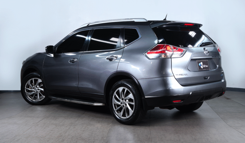 NISSAN X-TRAIL 2016 lleno