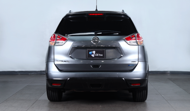 NISSAN X-TRAIL 2016 lleno