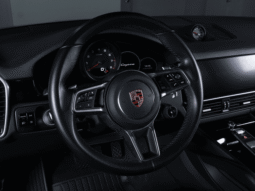 Porsche Cayenne – 2020 lleno