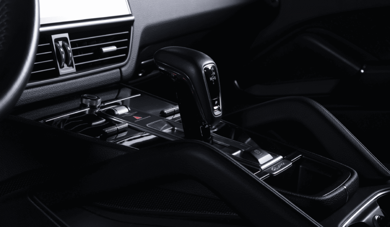 Porsche Cayenne – 2020 lleno
