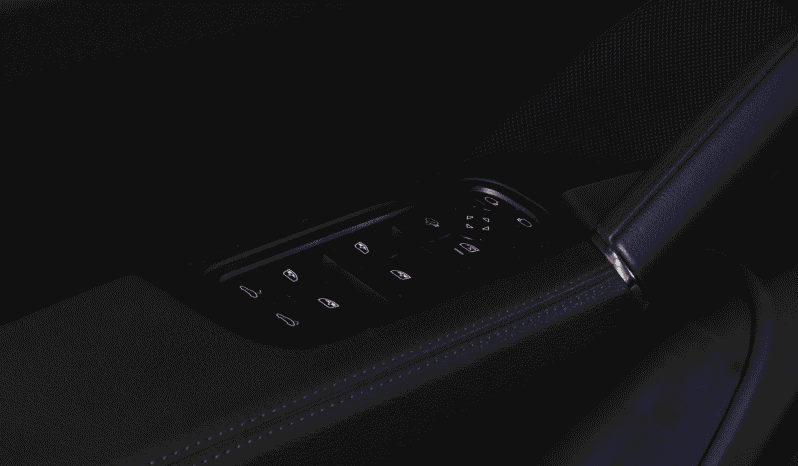Porsche Cayenne – 2020 lleno