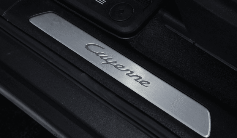 Porsche Cayenne – 2020 lleno