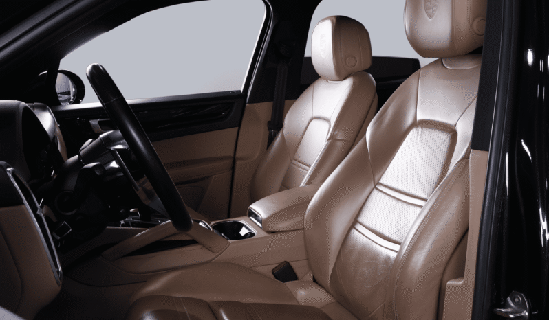 Porsche Cayenne – 2019 lleno