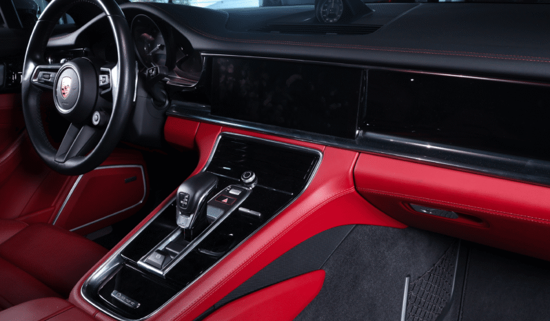 Porsche Panamera 4S E-Hybrid – 2021 lleno