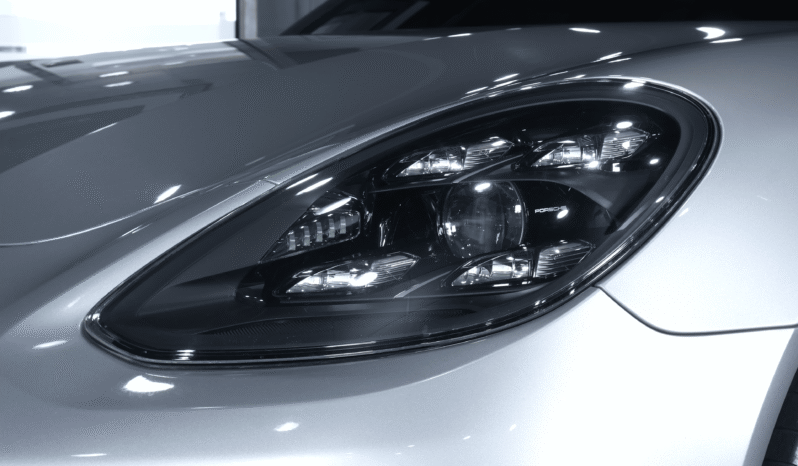 Porsche Panamera 4S E-Hybrid – 2021 lleno