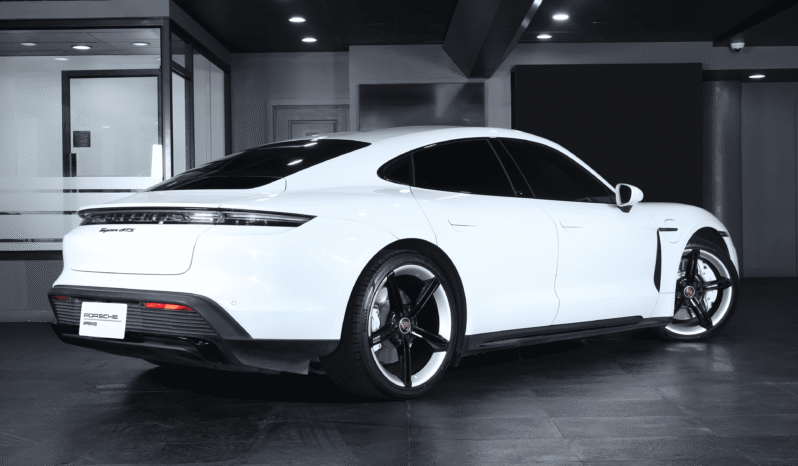 Porsche Taycan GTS – 2022 lleno
