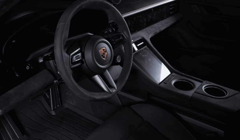 Porsche Taycan GTS – 2022 lleno