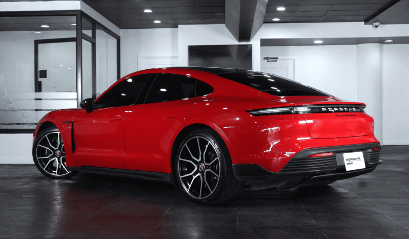 Porsche Taycan Turbo S 2023 lleno