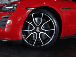 Porsche Taycan Turbo S 2023 lleno